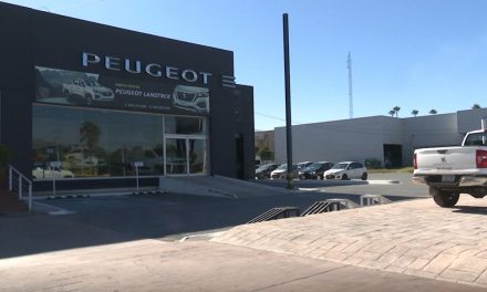 Clientes denuncian a agencia Peugeot de Saltillo