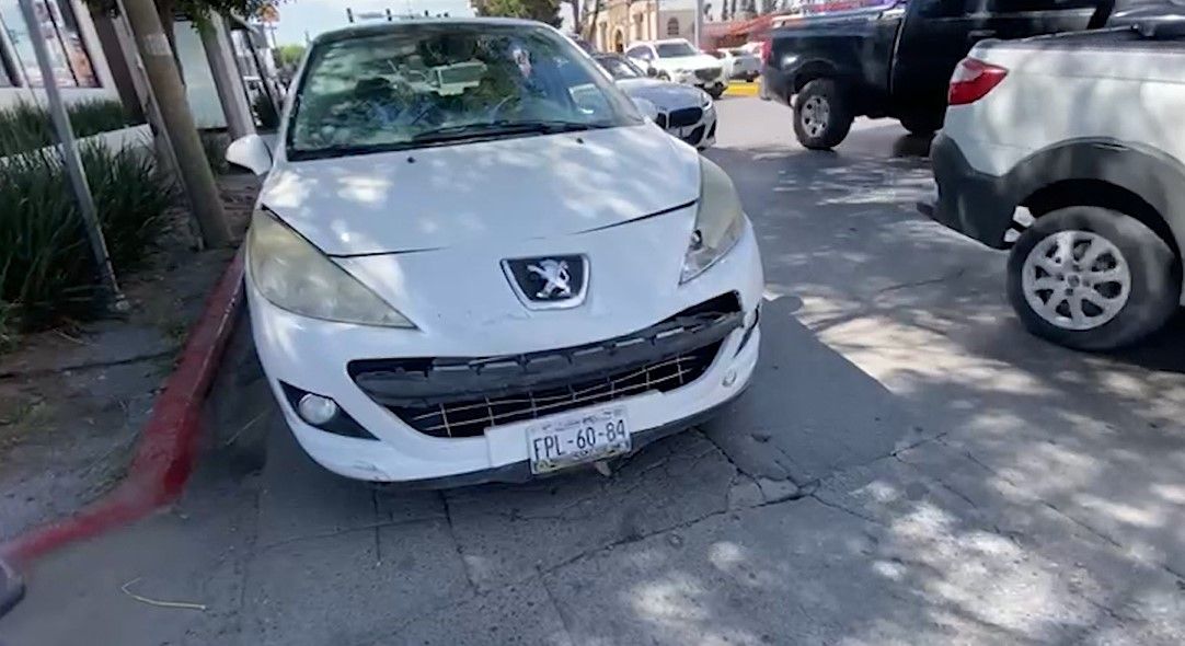Carambola deja estela de caos y daños en bulevar de Saltillo
