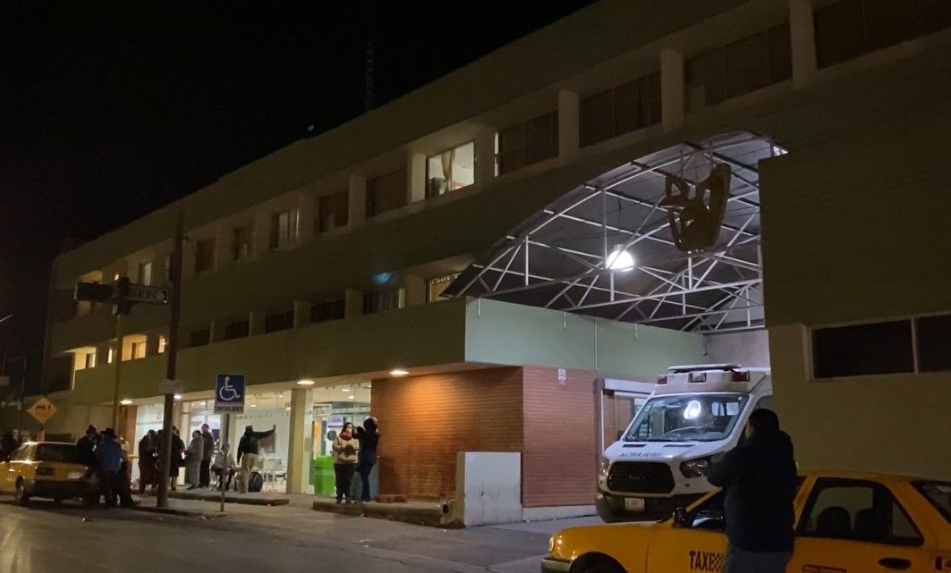 Auto ‘fantasma’ manda al hospital a motociclista tras arrollarlo al poniente de Saltillo