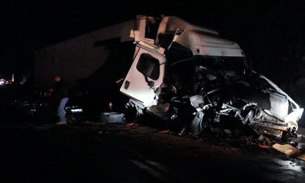 Trailero accidentado en libramiento Norponiente, podría perder la pierna