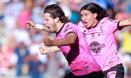 Querétaro se pone muy ‘gallo’ y le propina su tercer derrota a Rayados
