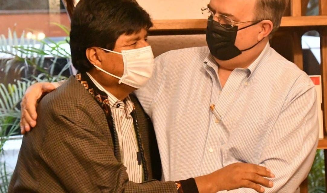 Evo Morales regresa a México y se reúne con Marcelo Ebrard