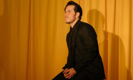 Quince Mil Días; José Madero presenta una canción de redención