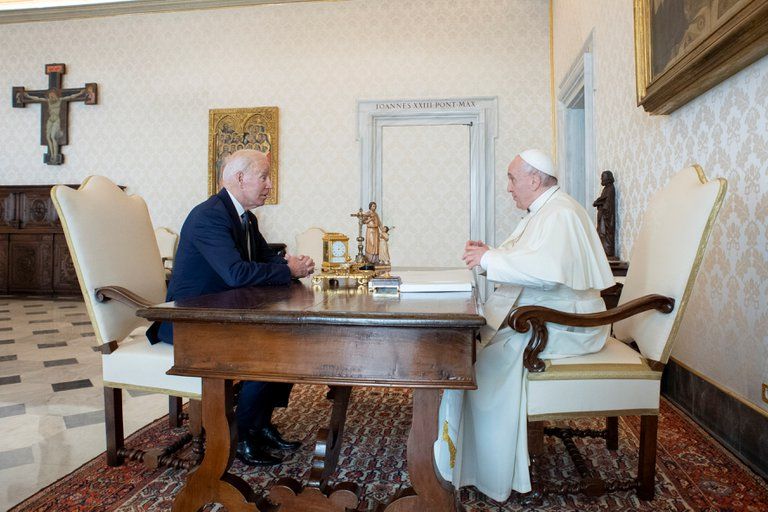 Joe Biden visita al papa Francisco; Vaticano cancela transmisión del encuentro
