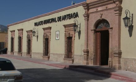 Adopta Arteaga programas de Saltillo