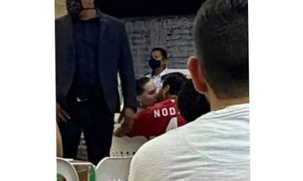 Belinda y Christian Nodal echan romance y tacos en Mazatlán