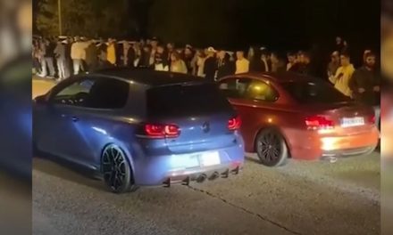 ¡Ay, Toretto!; acelera en reversa y choca justo antes de comenzar la carrera (video)