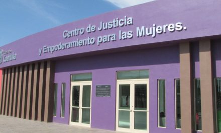 Dentista viola a recepcionista en consultorio de Saltillo