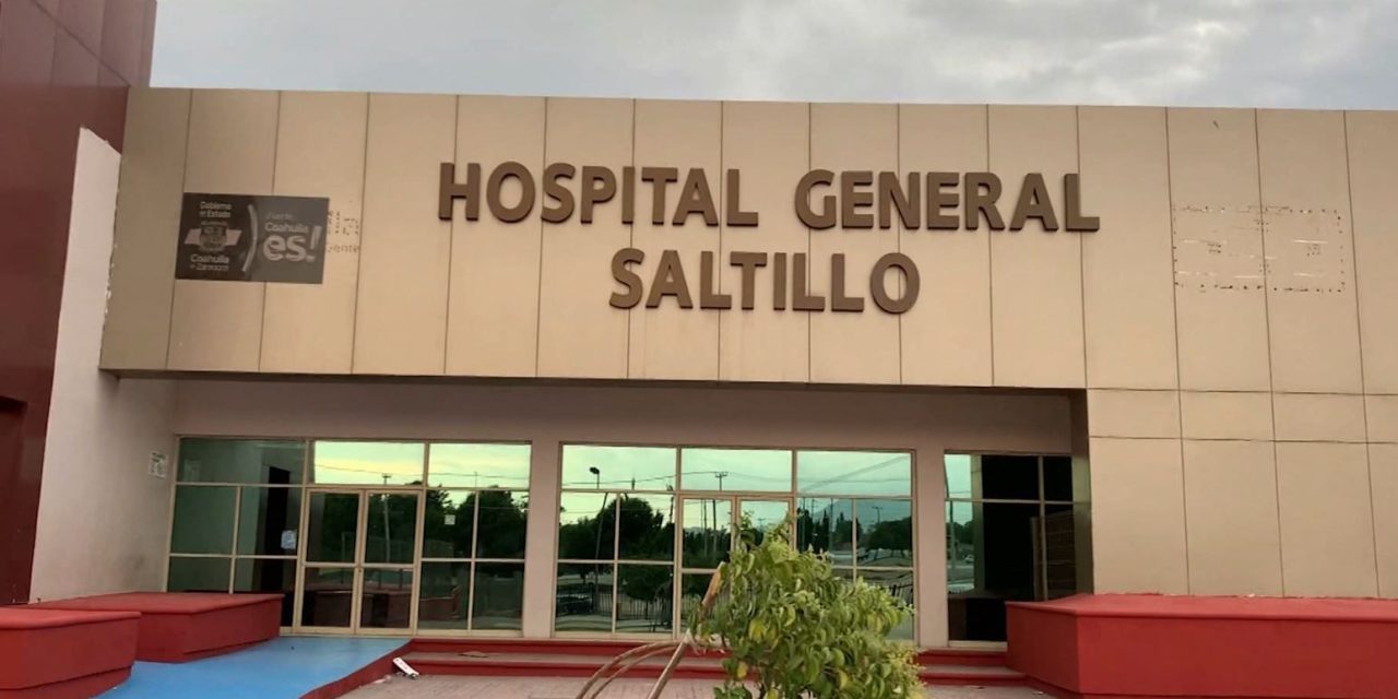 Les retienen a recién nacido en hospital de Saltillo