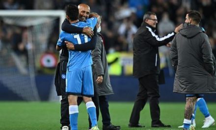 Spalletti y el ‘Chucky’ Lozano hacen las paces tras enojo por cambio