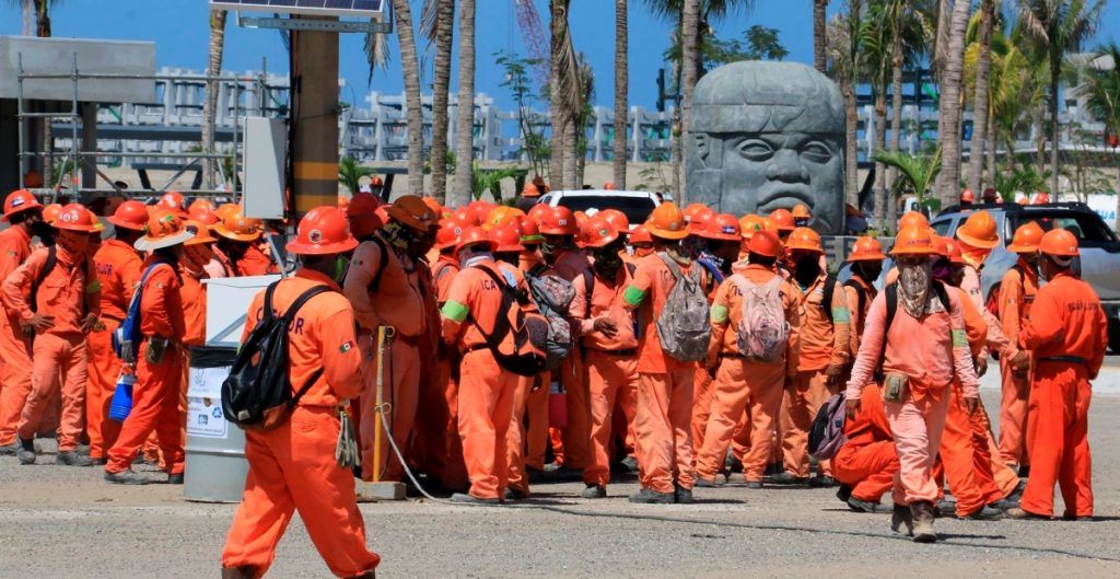 ¿Por qué se manifestaron los trabajadores de Dos Bocas?