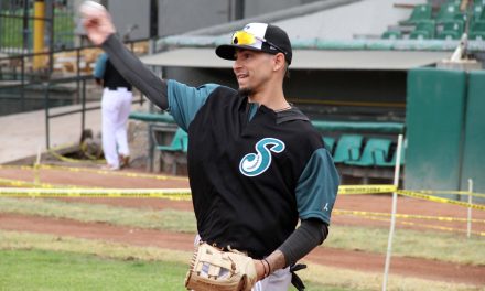 Acereros de Monclova ‘se roba’ a Juan Pérez de Saraperos de Saltillo