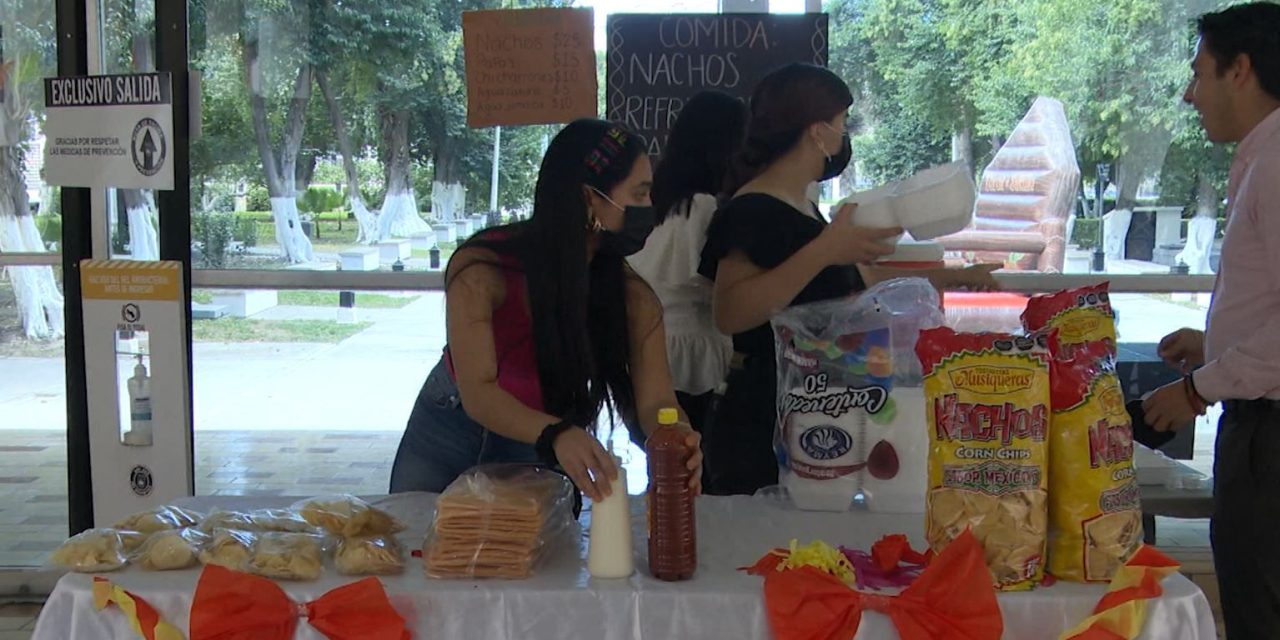 Realiza Facultad de Jurisprudencia de la UAdeC una kermés para juntar donativos