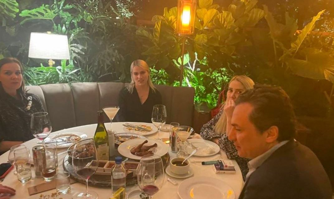 Ella es Doris Beckmann, la mujer con la que cenaba Emilio Lozoya