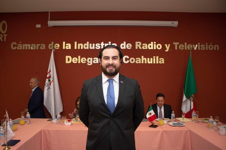 ¡Feliz cumpleaños a Raúl C. González! : líder digital en los medios de comunicación