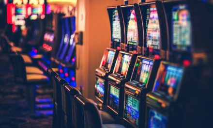 Samuel García denuncia a yerno del ‘Bronco’ por pedir moches a los casinos de Nuevo León