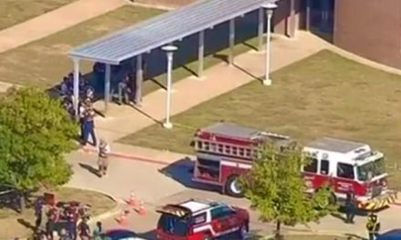 ÚLTIMA HORA | Se reporta tiroteo activo en escuela de Texas (video)