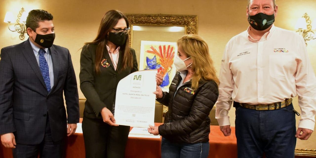 Turismo Coahuila entrega distintivos a hoteles de Saltillo