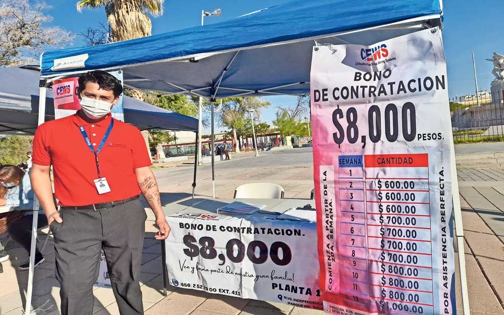 Reparten bonos de hasta 14 mil pesos para atraer personal
