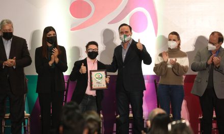 Manolo Jiménez reitera su compromiso con los jóvenes de Saltillo