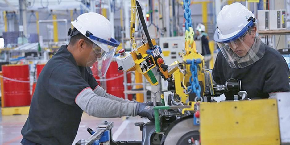 El empleo manufacturero aumentó 0.4% en septiembre: Inegi