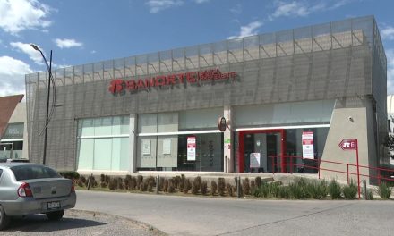 Bancos permanecerán cerrados este martes