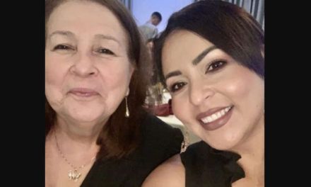 Encuentra a su mamá con gusanos en la cara mientras estaba hospitalizada