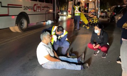 Camioneta embiste a hombre de 60 años en Satélite Norte