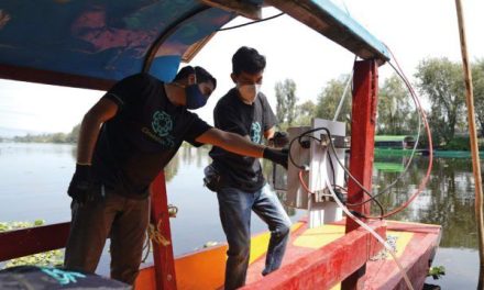 Científicos realizan limpieza de canales de Xochimilco con ‘nanoburbujas’