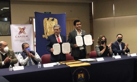 Firman convenio CANIRAC y UAdeC para impartir inglés