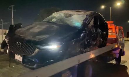 Destroza su coche en volcadura al sur de Saltillo