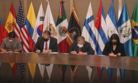 UAdeC y otras 11 universidades acuerdan velar por grupos vulnerables, género y cultura de paz