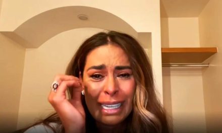 Galilea Montijo explota en llanto y pide que paren los ataques a su persona