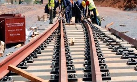 Caxxor está interesado en invertir en la vía ferroviaria Durango-Pacífico