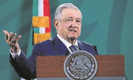 ‘Si yo no fuera presidente, México sería un caos’; AMLO