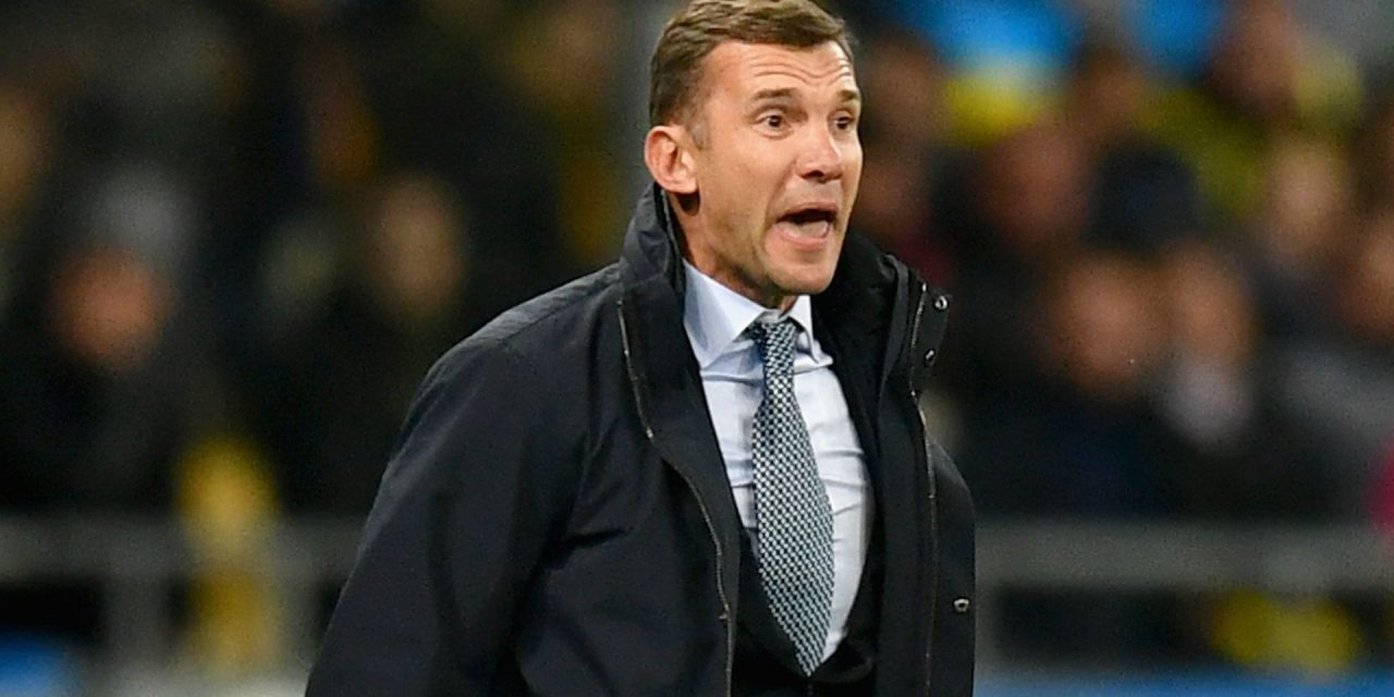 Andriy Shevchenko es el nuevo técnico del Genoa de Johan Vásquez