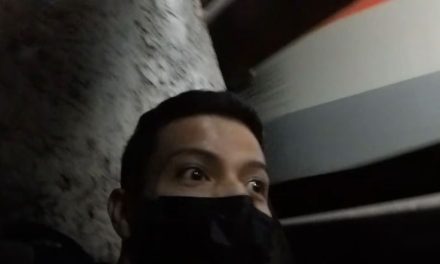‘Youtuber’ pone su vida en riesgo por cumplir reto de ’24 horas encerrado en metro’ de Monterrey (video)