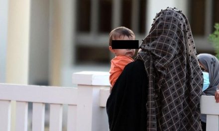 Entregan en matrimonio a bebés de 20 días de nacidos por problemas económicos en Afganistán