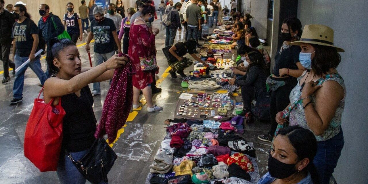 Implementarán operativos en CDMX para frenar ventas de ‘nenis’ en el Metro