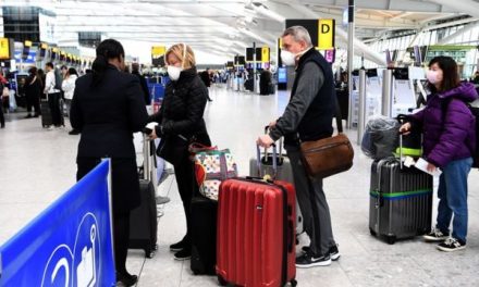 Estados Unidos pide a ciudadanos no viajar a México por ‘alto nivel’ de covid