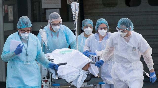 Delta y Ómicron generan un ‘tsunami’ de contagios: OMS
