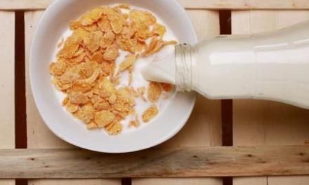 ‘Adiós al confleis’; precio de lácteos y cereales tienen un incremento masivo