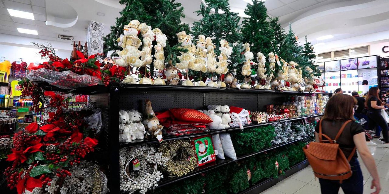 ¡Cuidado! Cofece advierte multas a empresas por ventas navideñas