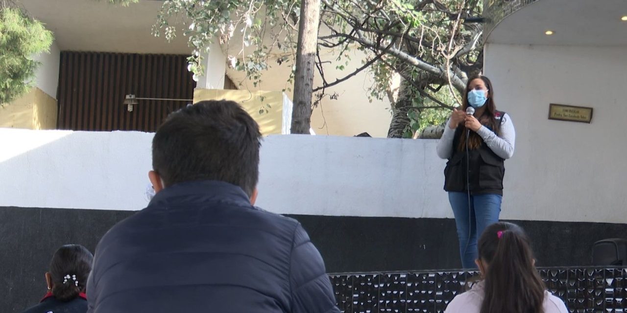 Comparten reporteros de RCG Media sus conocimientos con alumnos de la Anexa a la Normal
