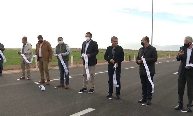 Entrega Riquelme más infraestructura vial en Coahuila