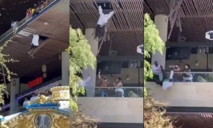 Hombre cae desde el tercer piso en plaza comercial de Monterrey