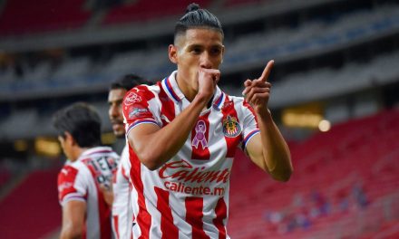 Aficionados de América y Chivas se pelean por Uriel Antuna… no lo quieren en el equipo