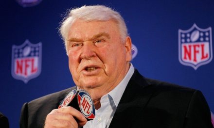 Se va un histórico… muere John Madden, leyenda de la NFL