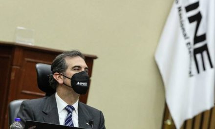 Proponen aplazar la revocación de mandato de AMLO