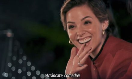 ¡Arráncate comadre!; ‘La Chavacana’ estrena canción navideña rodeada de niños y la comparan con Lady Di